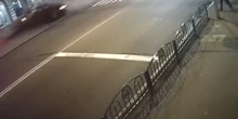 Фото новости: Появилось жуткое видео, как в Харькове Lexus врезался в пешеходов Свежие новости: Появилось жуткое видео, как в Харькове Lexus врезался в пешеходов