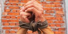 Фото новости: Житель Миколаївської області допомагав військовим РФ катувати своїх односельців Свежие новости: Житель Миколаївської області допомагав військовим РФ катувати своїх односельців