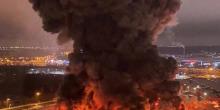 Свежие новости: В ТЦ у Москві пролунали вибухи — будівля майже вщент вигоріла