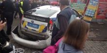 Свежие новости: ВИДЕО: В Одессе авто полиции врезалось в магазин