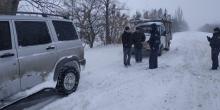 Фото новости: ВИДЕО: Полиция Николаевщины помогает гражданам бороться с непогодой на дорогах региона Свежие новости: ВИДЕО: Полиция Николаевщины помогает гражданам бороться с непогодой на дорогах региона