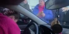 Фото новости: На Івано-Франківщині натовпом побили жінку з донькою: думали, що вона «здасть» чоловіків ТЦК Свежие новости: На Івано-Франківщині натовпом побили жінку з донькою: думали, що вона «здасть» чоловіків ТЦК