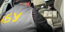 Свежие новости: Бізнесмен намагався дати хабар у 200 тисяч гривень командувачу оперативно-стратегічного угруповання військ «Одеса», – НАБУ