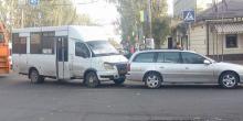 Фото новости: В Николаеве жуткое ДТП с маршруткой Свежие новости: В Николаеве жуткое ДТП с маршруткой