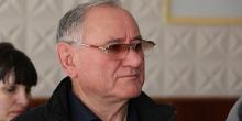 Фото новости: Депутат райсовета забрал на поруки мужчину, который возле супермаркета в Николаеве решал конфликт стрельбой из ружья Свежие новости: Депутат райсовета забрал на поруки мужчину, который возле супермаркета в Николаеве решал конфликт стрельбой из ружья