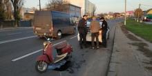 Свежие новости: ВИДЕО: В Николаеве мопедист с пассажиром пытались сбежать от полиции: одного поймали, другой скрылся