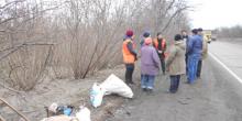 Свежие новости: Комунальники Вознесенська розпочали роботи по прибиранню прилеглих територій та узбіч доріг
