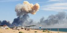 Фото новости: Оккупанты сами высмеяли попытки россии отрицать удар по аэродрому в Крыму Свежие новости: Оккупанты сами высмеяли попытки россии отрицать удар по аэродрому в Крыму