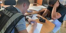 Фото новости: Жителя Баштанського району затримали після передачі поліцейському хабара за «вирішення проблем» з незаконним видобутком піску Свежие новости: Жителя Баштанського району затримали після передачі поліцейському хабара за «вирішення проблем» з незаконним видобутком піску