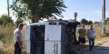Свежие новости: Под Одессой перевернулась маршрутка с туристами: 11 пострадавших