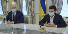 Фото новости: Ради получения кредита Зеленский и Шмыгаль приняли «драконовские» условия МВФ Свежие новости: Ради получения кредита Зеленский и Шмыгаль приняли «драконовские» условия МВФ