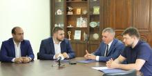 Фото новости: Мэрия Николаева подписала с ГП «Сетам» меморандум о продаже коммунальной собственности через электронные торги Свежие новости: Мэрия Николаева подписала с ГП «Сетам» меморандум о продаже коммунальной собственности через электронные торги