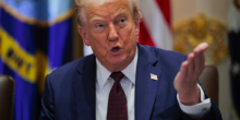 Свежие новости: Трампа екстрено евакуювали після стрілянини на вечері
