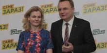 Фото новости: На одного кандидата меньше: Садовый снялся с выборов в пользу Гриценко Свежие новости: На одного кандидата меньше: Садовый снялся с выборов в пользу Гриценко