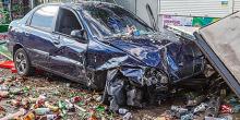 Свежие новости: В Днепре пьяный водитель спровоцировал ДТП и снес торговый киоск, есть пострадавшие
