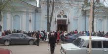 Свежие новости: «Без масок и дистанции»: в Николаеве отмечают Вербное воскресенье