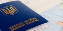 Свежие новости: Українські закордонні паспорти оформили понад 140 тисяч кримчан