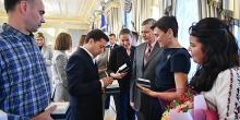 Свежие новости: Президент Зеленский наградил украинских учителей в честь праздника – в списке и николаевские преподаватели