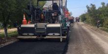 Свежие новости: Подрядчики приступили к укладке асфальта на трассе «Николаев-Очаков»