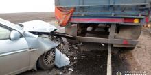 Свежие новости: В Николаевской области водитель Hyundai въехал в припаркованный грузовик