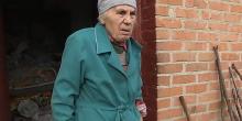 Фото новости: Парню, который женился на своей бабушке, чтобы не идти в армию, грозит уголовная ответственность Свежие новости: Парню, который женился на своей бабушке, чтобы не идти в армию, грозит уголовная ответственность