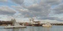 Свежие новости: ФОТО: В Николаев зашел на ремонт освобожденный из российского плена корабль