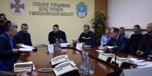 Фото новости: Пріоритет під час негоди - системи життєзабезпечення, енергопостачання та транспортне сполучення, - Олексій Савченко Свежие новости: Пріоритет під час негоди - системи життєзабезпечення, енергопостачання та транспортне сполучення, - Олексій Савченко