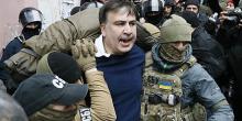 Свежие новости: ОНЛАЙН-ТРАНСЛЯЦИЯ: Саакашвили со сторонниками под парламентом требуют импичмент президента