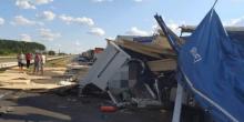 Фото новости: Смертельная авария под Одессой: на скорости врезалась фура Свежие новости: Смертельная авария под Одессой: на скорости врезалась фура