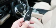 Фото новости: Аферисты научились «по-тихому» перепродавать автомобили украинцев Свежие новости: Аферисты научились «по-тихому» перепродавать автомобили украинцев