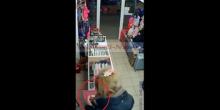 Свежие новости: ВИДЕО:  В Николаеве воровка украла в магазине сумку и кошелек, а потом вернулась за покупками