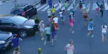 Свежие новости: ВИДЕО: Журналисты сняли, как в Николаеве один из участников детского забега подставил подножку ребенку