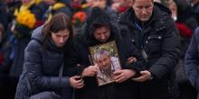 Свежие новости: ФОТО: Как в аэропорту встречали тела жертв крушения 