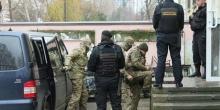 Фото новости: Консулов в РФ допустили к трем украинским морякам Свежие новости: Консулов в РФ допустили к трем украинским морякам