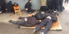 Фото новости: Апелляционный суд оставил в СИЗО трех участников разбойного нападения на рынок «Колос» в Николаеве Свежие новости: Апелляционный суд оставил в СИЗО трех участников разбойного нападения на рынок «Колос» в Николаеве