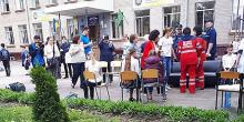 Свежие новости: В Харькове в школе неизвестные распылили перцовый спрей – госпитализировано 15 детей