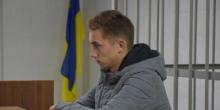 Свежие новости: Парню, сломавшему челюсть николаевскому полицейскому, дали год условно