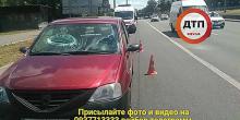 Свежие новости: В Киеве кусок бетона упал с моста прямо на лобовое стекло машины, есть пострадавший
