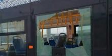 Свежие новости: В Киеве дети забросали камнями трамвай, разбив стекло