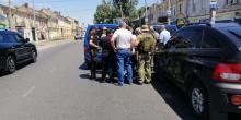 Фото новости: В Одессе неизвестный взял в заложники сотрудницу финучреждения Свежие новости: В Одессе неизвестный взял в заложники сотрудницу финучреждения