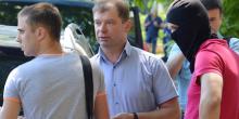 Фото новости: В Николаеве на взятке в 800 долларов СБУ задержала начальника одного из управлений таможни Свежие новости: В Николаеве на взятке в 800 долларов СБУ задержала начальника одного из управлений таможни
