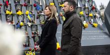 Фото новости: Президент Зеленський з дружиною вшанували пам'ять Героїв Небесної Сотні Свежие новости: Президент Зеленський з дружиною вшанували пам'ять Героїв Небесної Сотні
