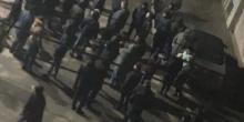 Фото новости: В Умани 30 человек с ножами и палками напали на евреев: четверо в больнице Свежие новости: В Умани 30 человек с ножами и палками напали на евреев: четверо в больнице