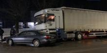 Свежие новости: В Николаеве Mazda выехала на встречку и столкнулась с грузовиком — водитель легковушки был пьян