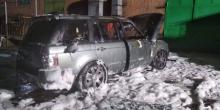 Свежие новости: В Николаеве из-за короткого замыкания сгорели Range Rover и Toyota