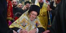 Фото новости: Варфоломей подписал Томос об автокефалии ПЦУ Свежие новости: Варфоломей подписал Томос об автокефалии ПЦУ