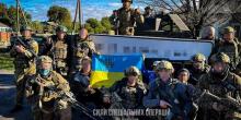 Фото новости: Українські десантники показали відео зі звільненого села у Херсонській області Свежие новости: Українські десантники показали відео зі звільненого села у Херсонській області
