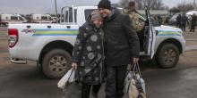 Фото новости: Из плена боевиков вернулись 76 украинцев Свежие новости: Из плена боевиков вернулись 76 украинцев