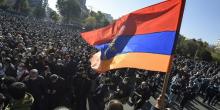 Фото новости: В Ереване проходит митинг с требованием отставки премьера Свежие новости: В Ереване проходит митинг с требованием отставки премьера