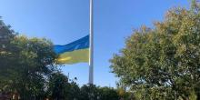 Свежие новости: В Николаеве приспустили самый большой флаг в области из-за порывистого ветра